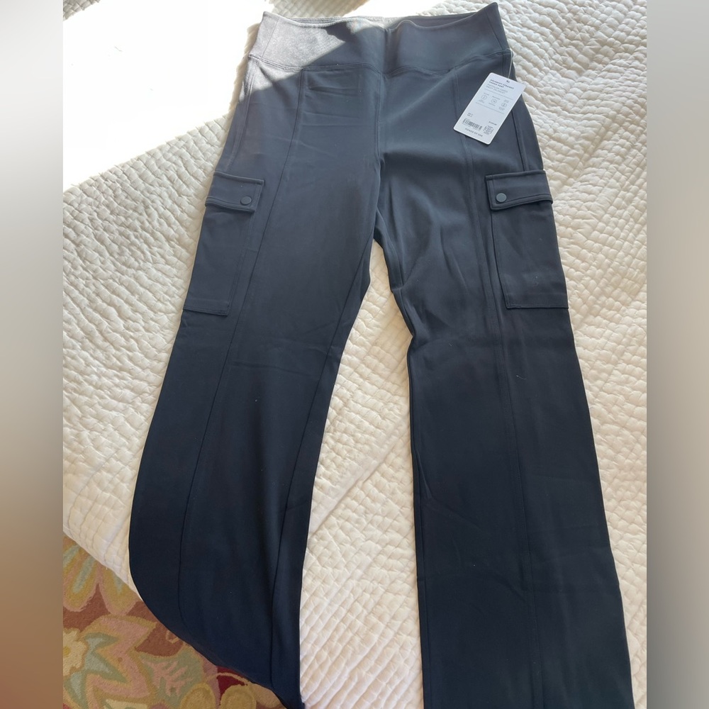 NWT Athleta Delancey Straight Cargo Pant sz M